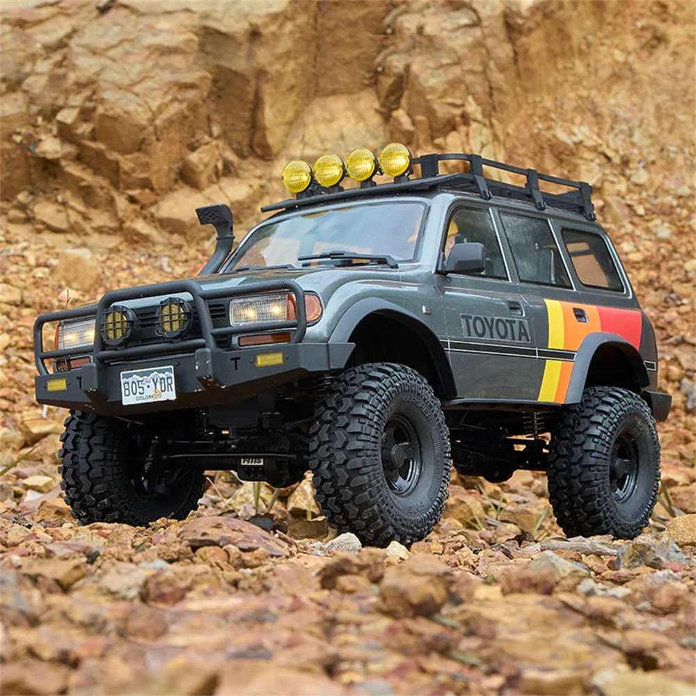 FMS FCX10 LC80 for TOYOTA Land Cruiser 80 RS 1/10 2.4G 4WD RC Car Off-Road Climbing Truck Rock Crawler LED Light Two Speed Vehicles Models Toys - Image 7